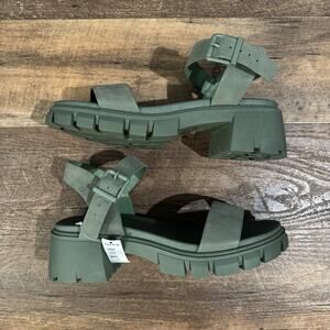 NWT Torrid Olive Green Lug Outsole Heel Sandals Chunky Platform Y2K 12 WW Buckle